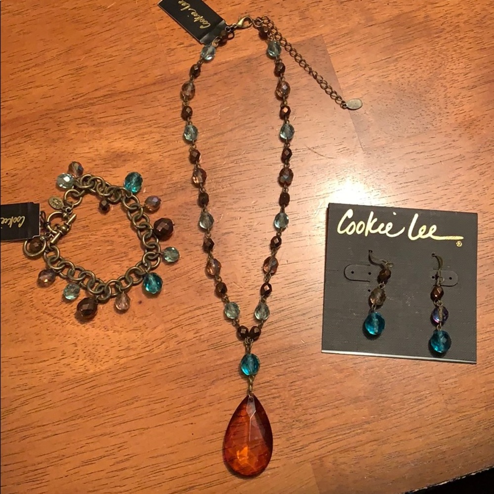 Cookie Lee NWT jewelry set